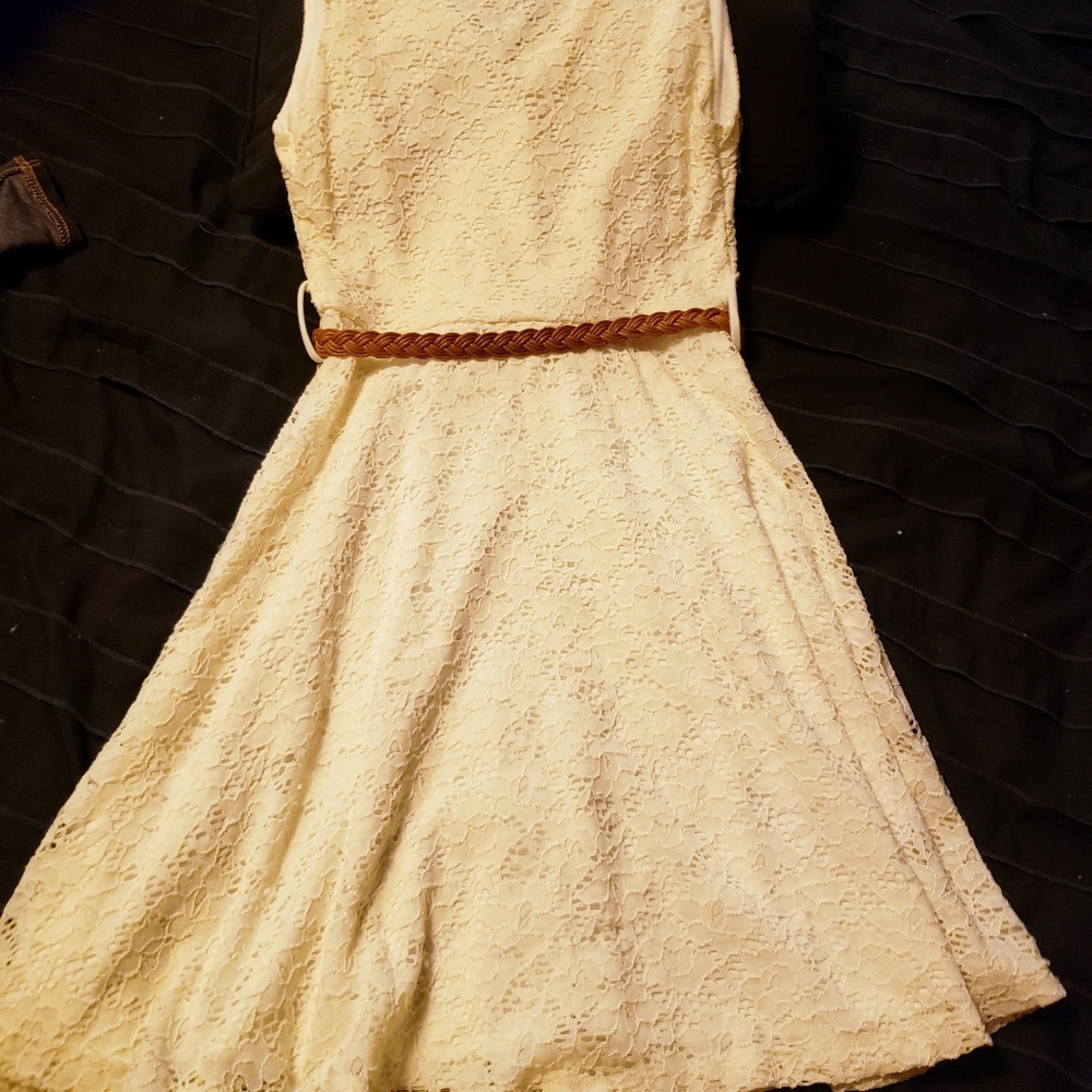 Dress - Picture 5 of 6